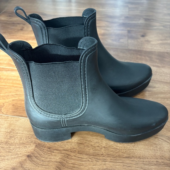 Jeffrey Campbell Cloudy Rain Boots • Women’s 9 • Excellent Condition - Picture 1 of 6